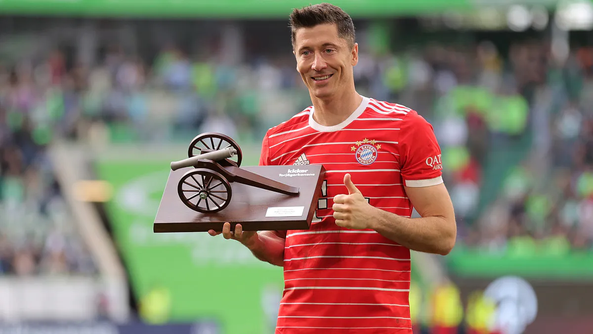 Wielki piłkarz zastąpi Lewandowskiego? Chce go legenda Bayernu￼