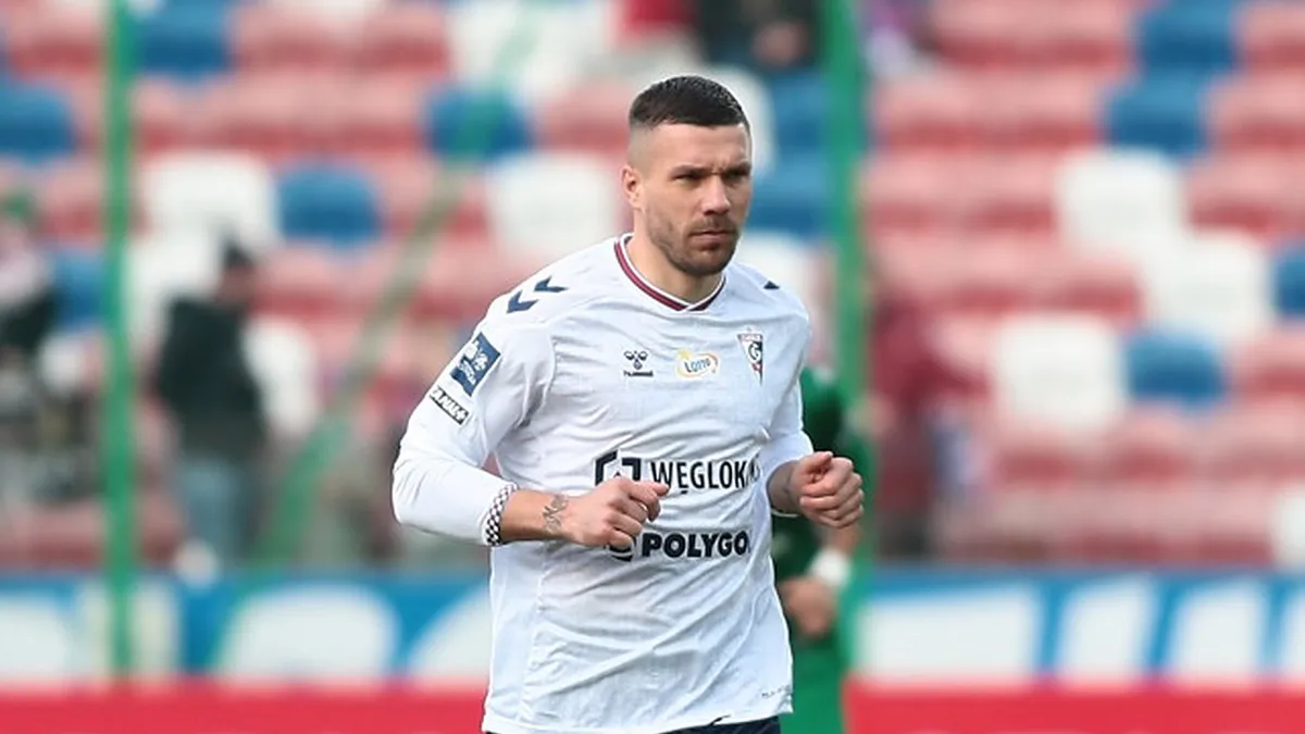Lukas Podolski: Skoro nasyłają na mnie policję, to znaczy, że się mnie boją