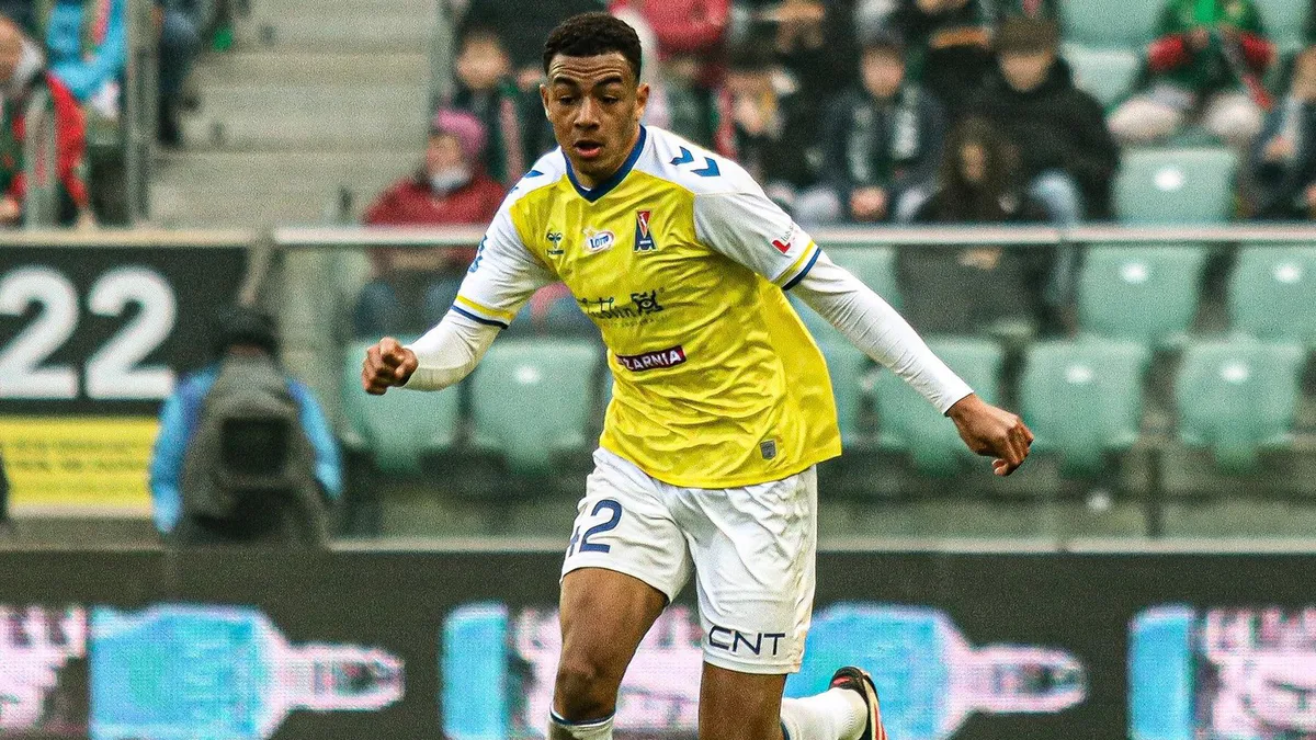 Polak trafi do Premier League? “W grze cały czas kwoty w okolicach 10 mln euro”