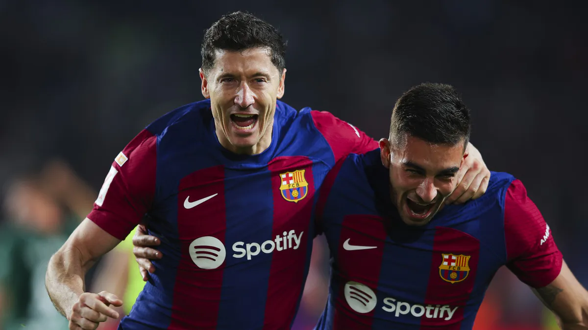 Jeden z najlepszych w Europie. Lewandowski ma czego zazdrościć konkurentowi