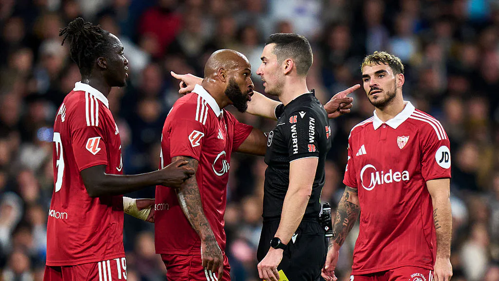 Znieważył sędziego po czerwonej kartce. Otrzymał surową karę