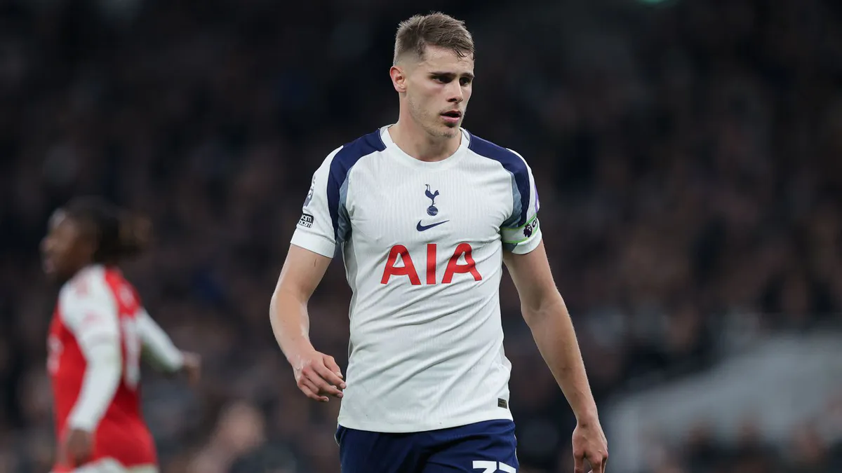 Tyle Barcelona musi zapłacić za obrońcę. Chodzi o gracza z Premier League